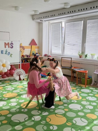 577151686_122195386232521271_2597361806750015071_n